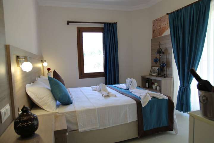 Room 6 of 21