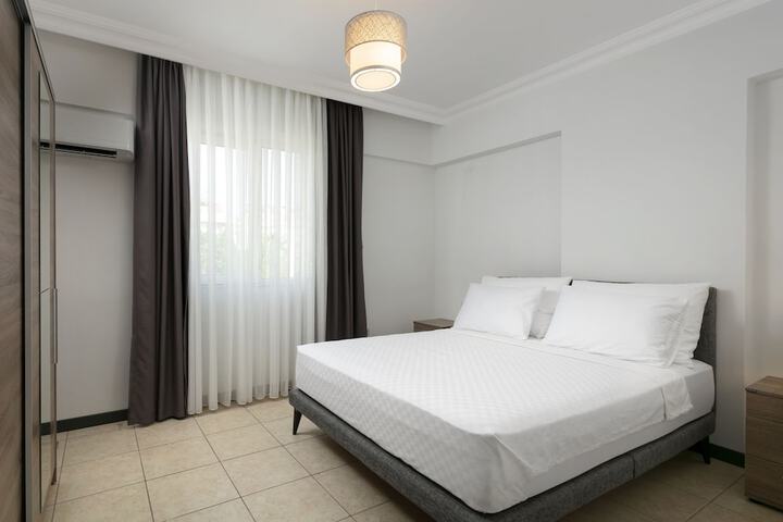 Room 6 of 19