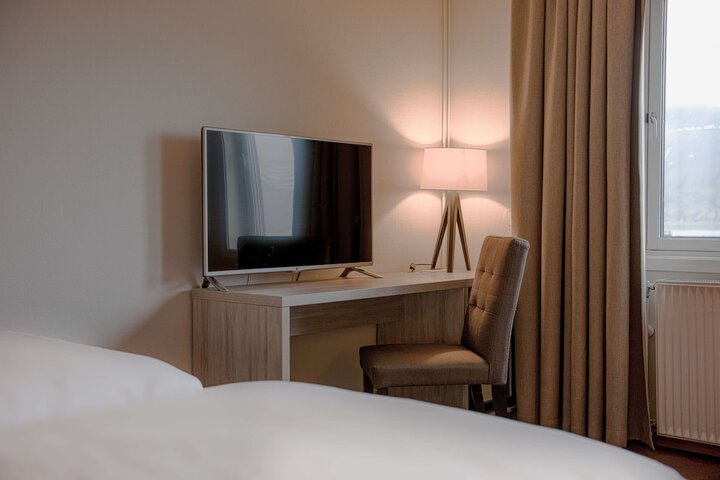 Room 14 of 118