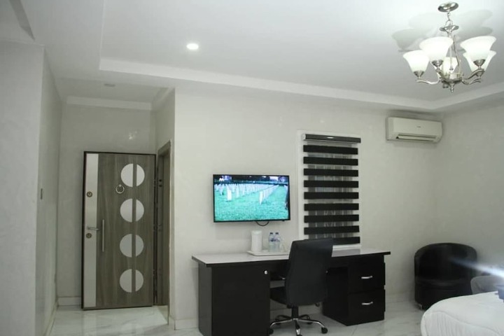 Room 3 of 29