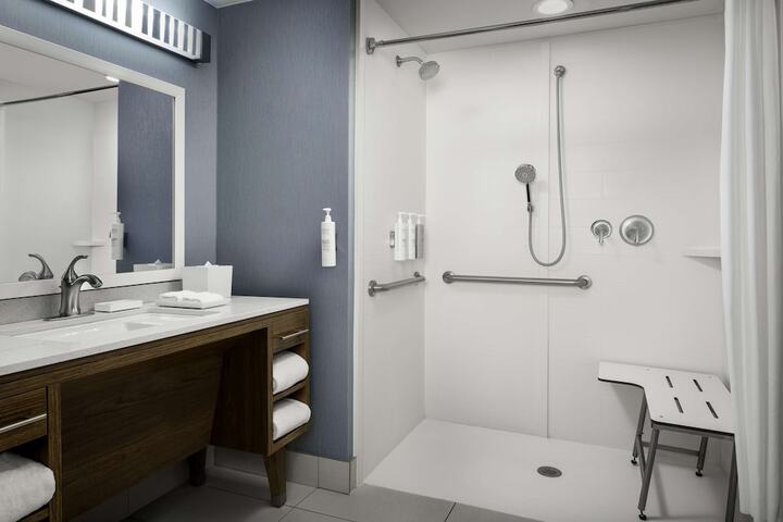 Bathroom shower