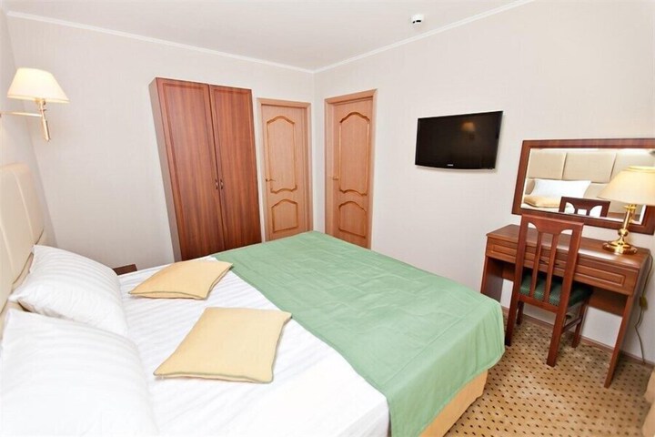 Room 18 of 52