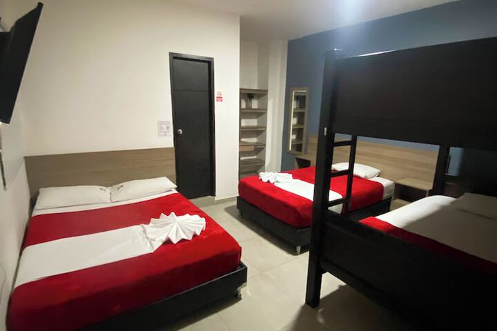 Room 16 of 34