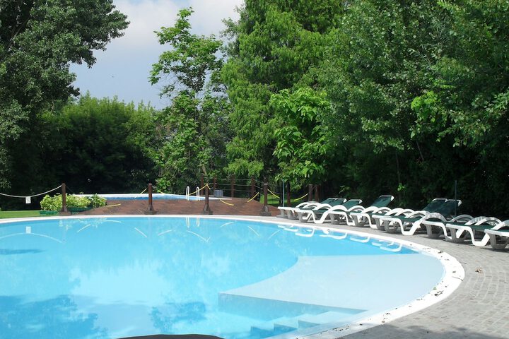 Pool 36 of 64