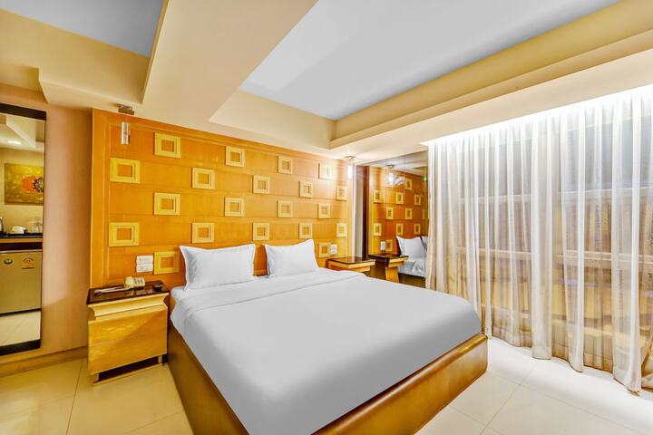 Room 15 of 19