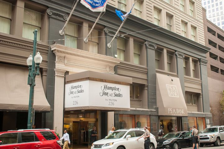Hampton Inn Suites New Orleans Downtown French Quarter Area New Orleans La 226 Carondelet