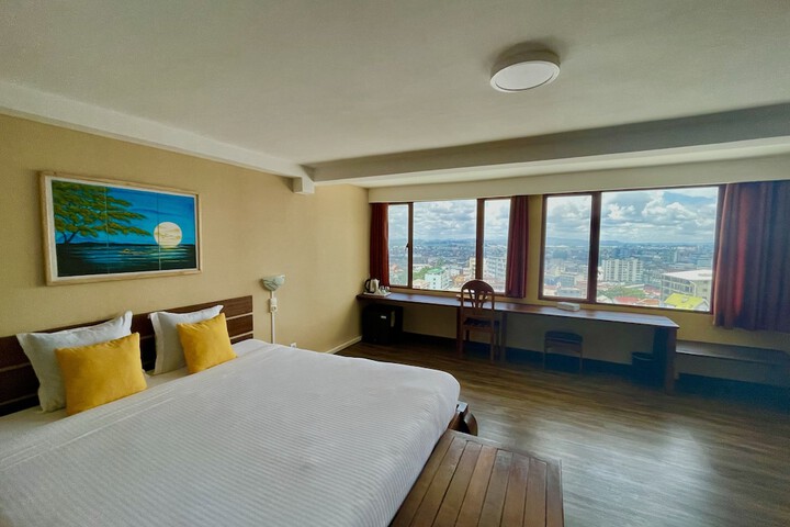 Room 15 of 72