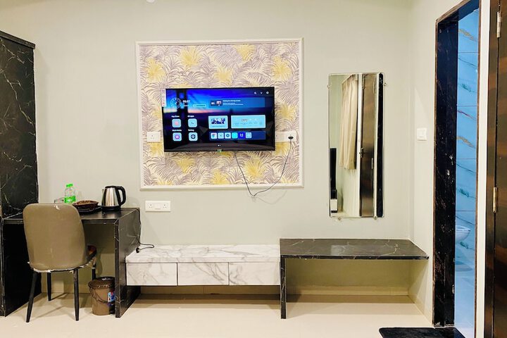 Room 26 of 40