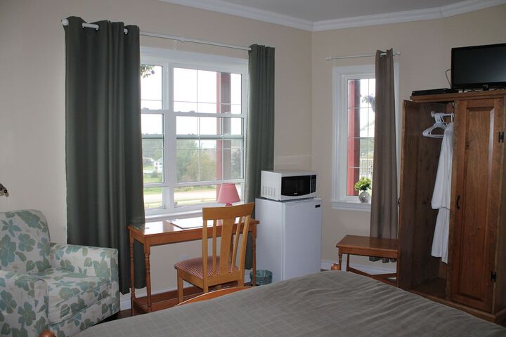 Room 18 of 36