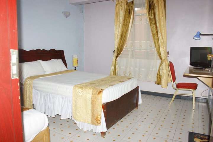 Room 2 of 16