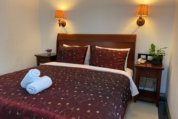 Room 10 of 48