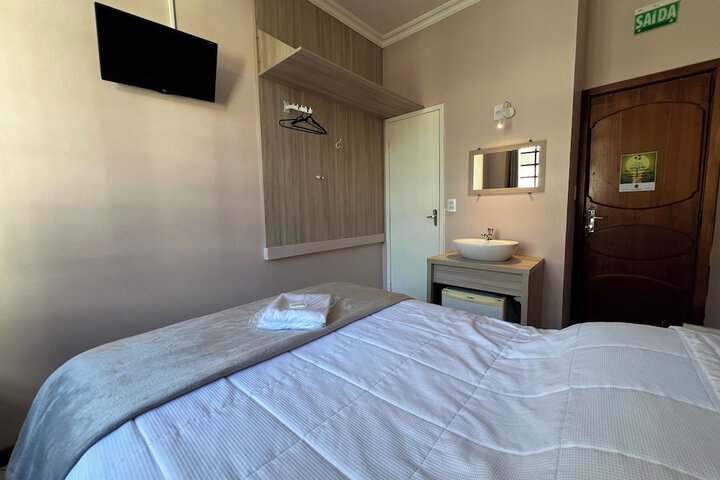 Room 103 of 206