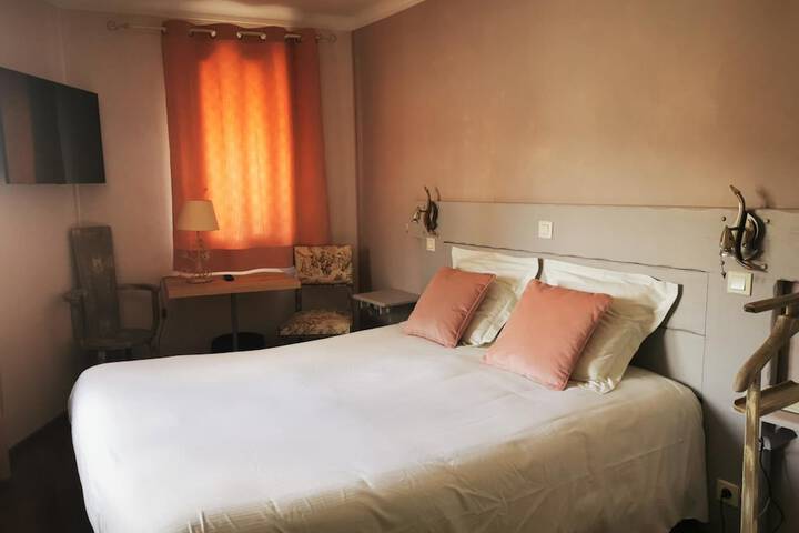 Room 28 of 55