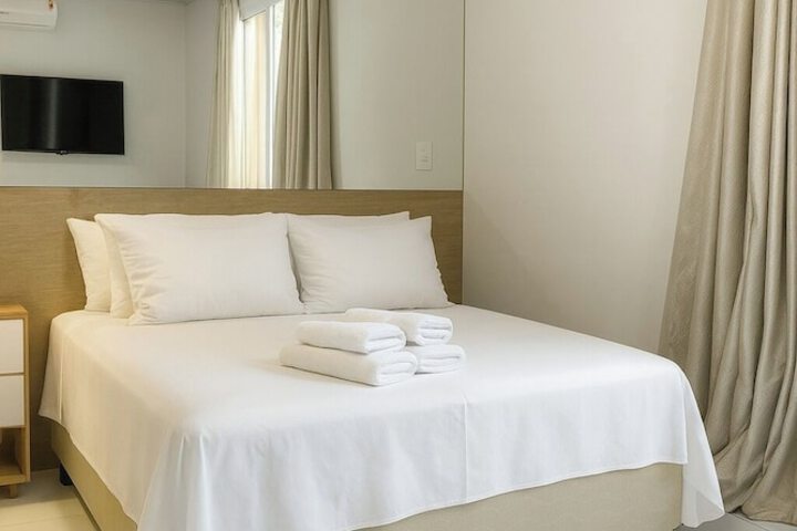 Room 2 of 27
