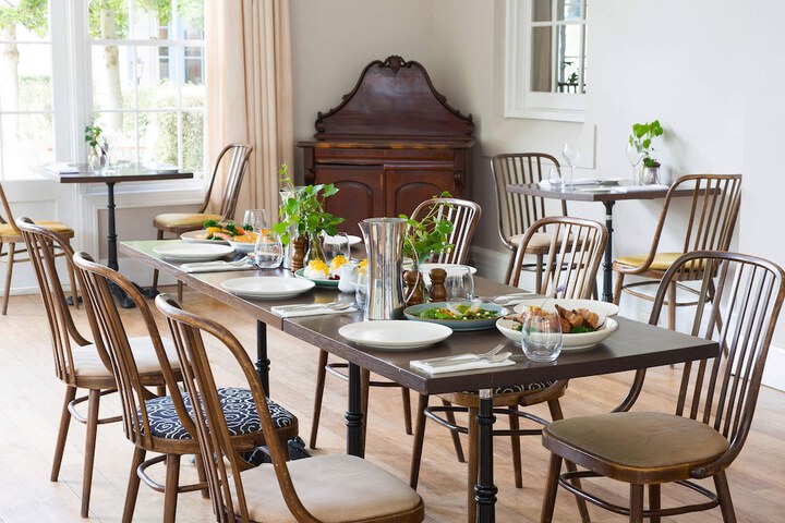 Dining 56 of 112