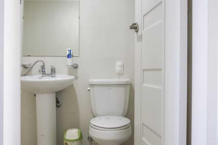 Room 8 of 22