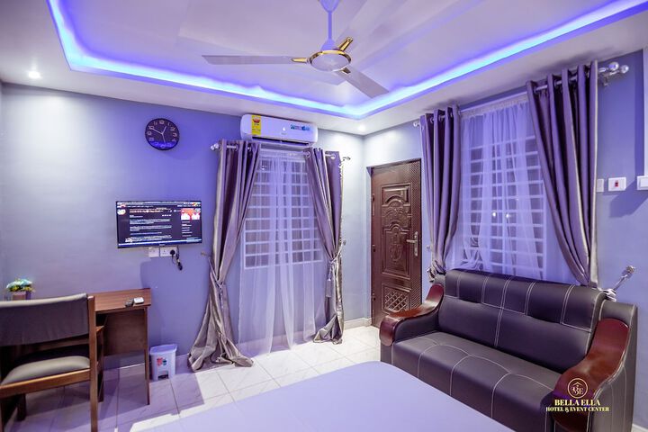 Room 25 of 67