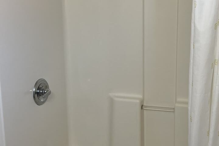Room 21 of 28