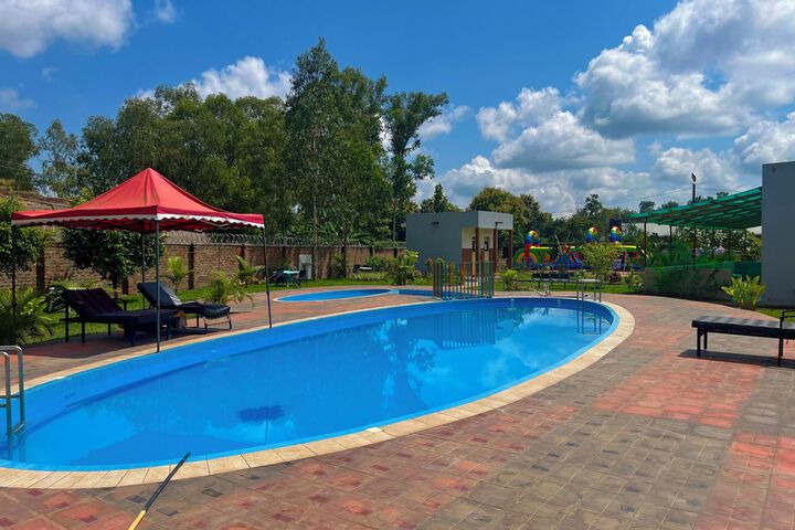 Pool 30 of 66
