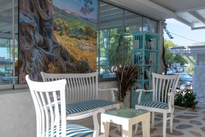 Hotel Interior 2 of 117