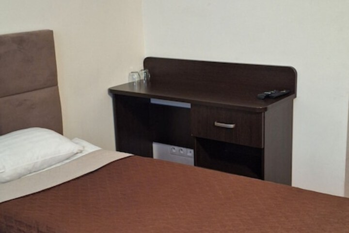 Room 10 of 41
