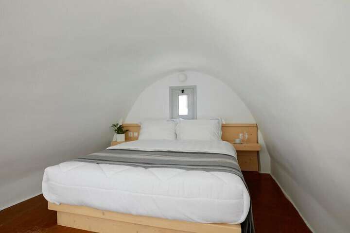 Room 92 of 205