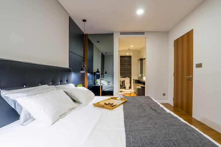 Room 29 of 216