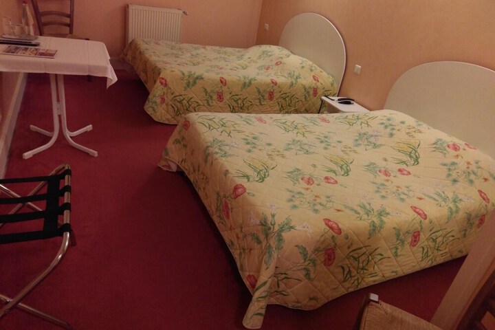 Room 9 of 43
