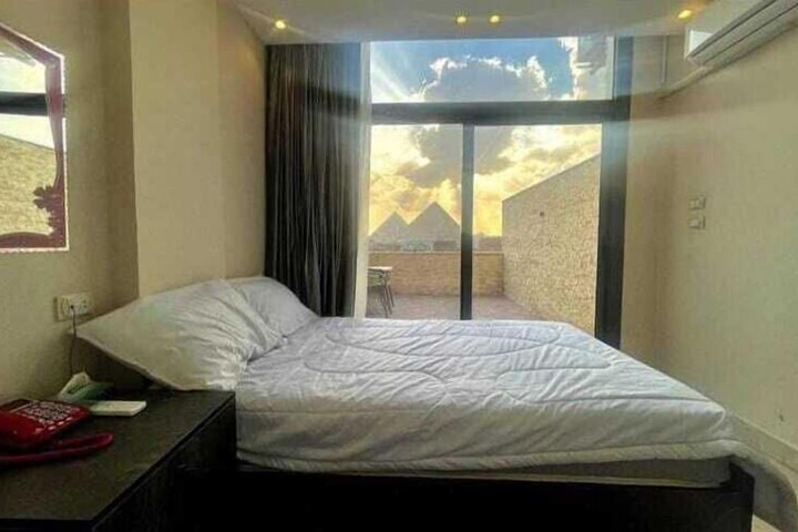 Room 5 of 21