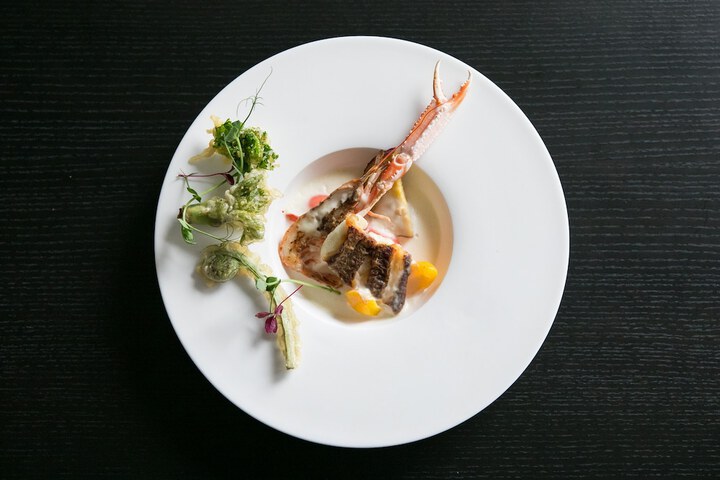 Dining 62 of 89