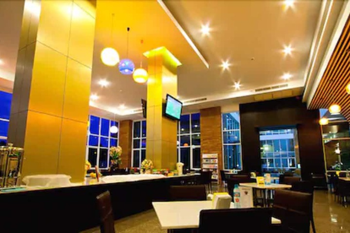 Dining Photos