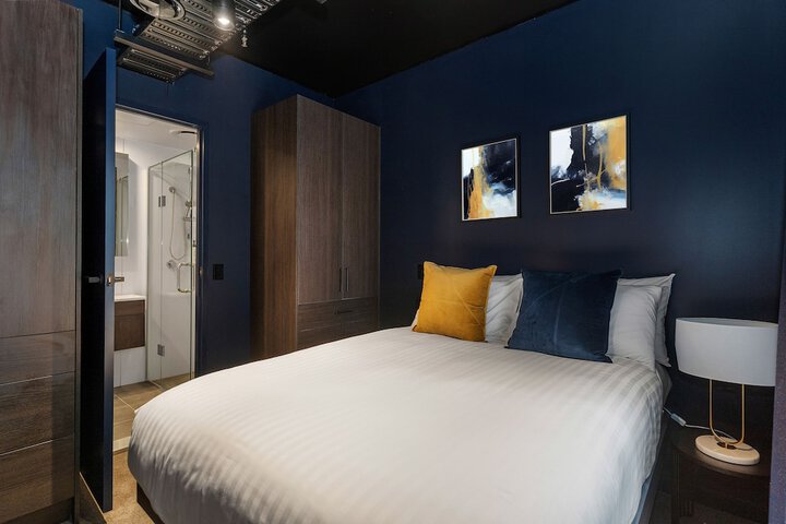 Room 9 of 45