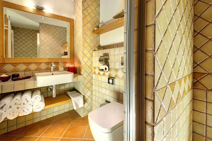 Bath Interior