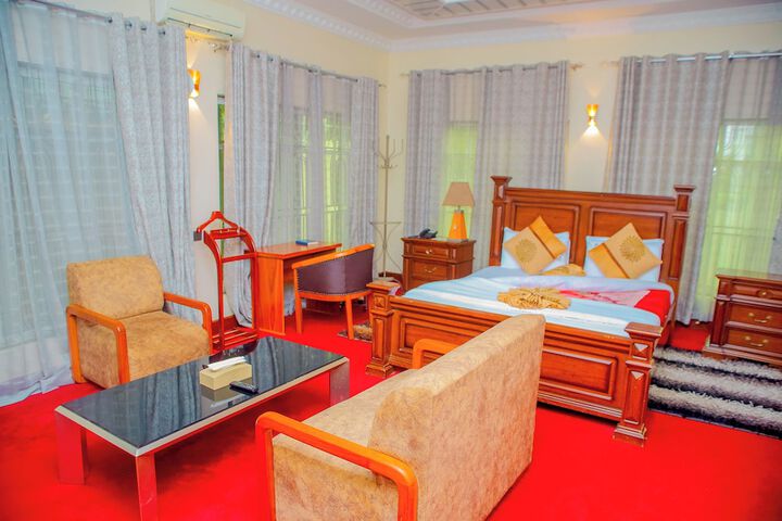 Room 9 of 44