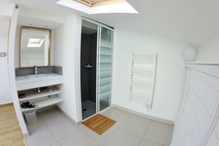 Room 5 of 29