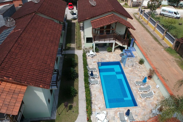Pool 41 of 79