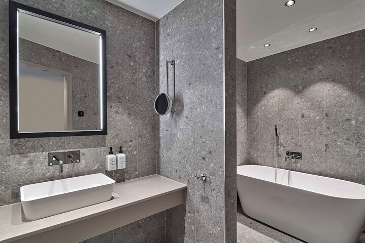 Clean Restrooms