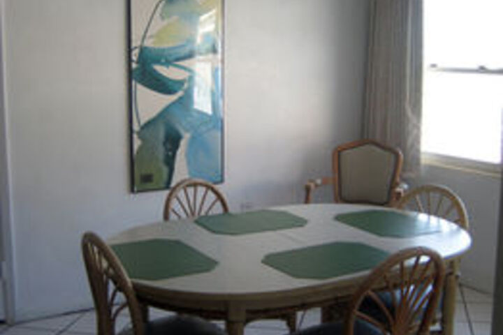 Room 9 of 15