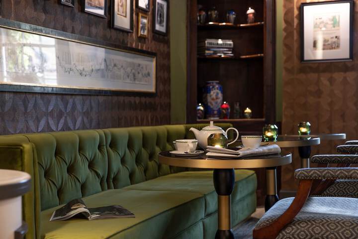 Lounge 61 of 72