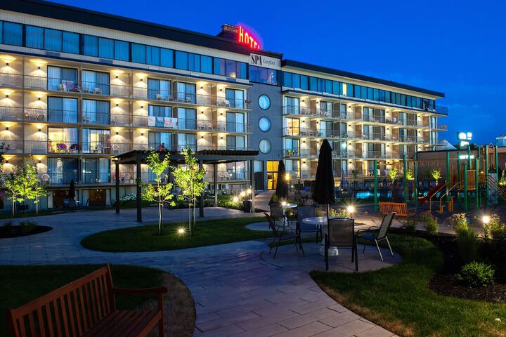 Hotel Exterior 89 of 93