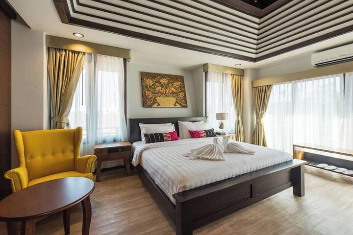Room 32 of 72