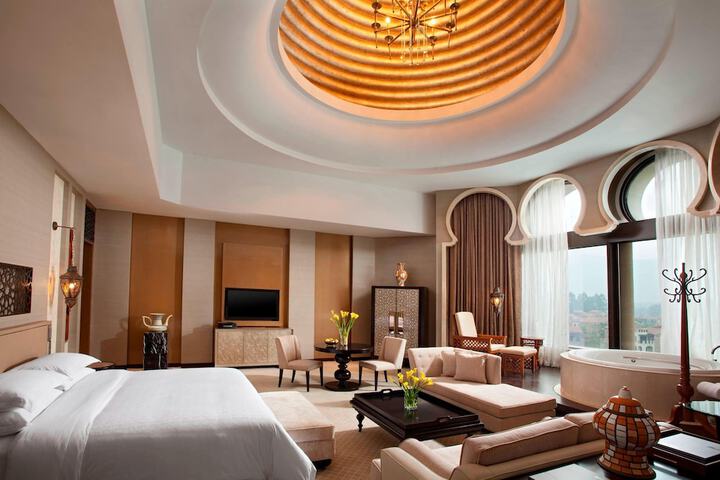 Room 14 of 68