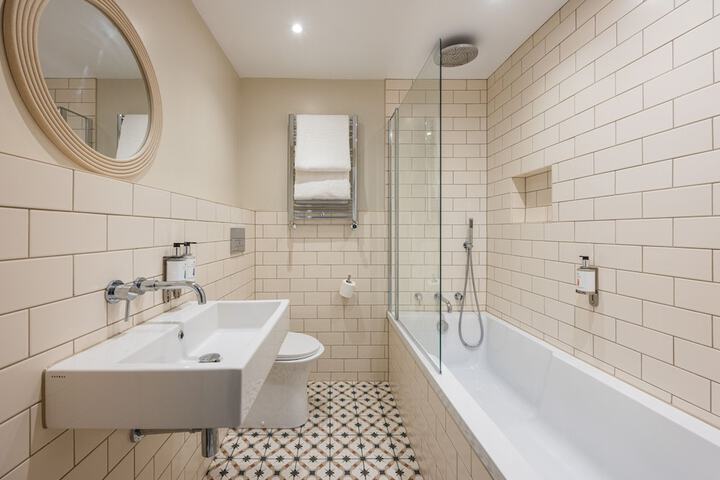 Bathroom Interior Photo