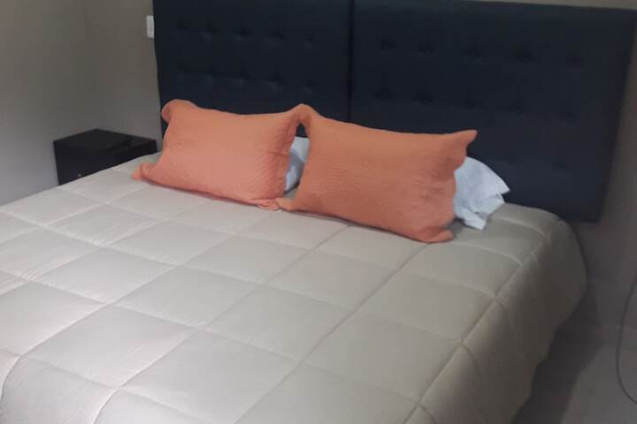 Room 5 of 18