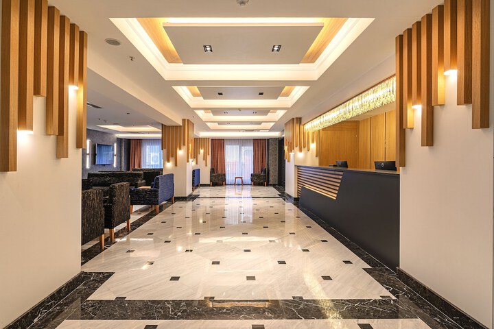 Hotel Interior 116 of 128