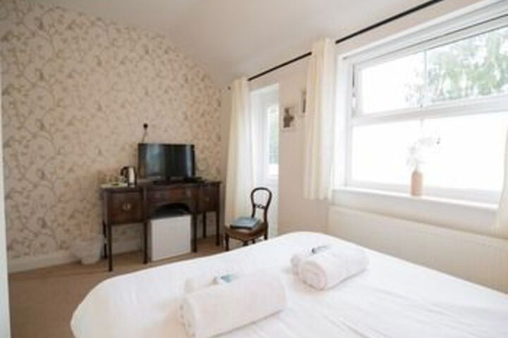 Room 26 of 38