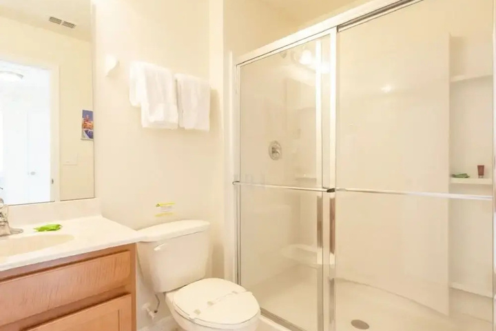 Room 9 of 20