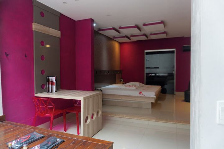Room 12 of 21