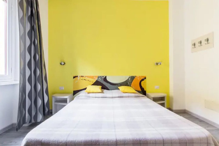 Room 15 of 35