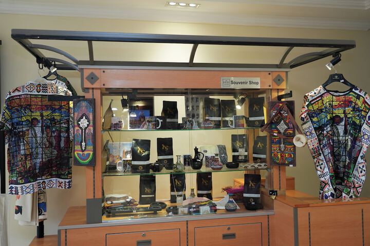 Gift Shop 130 of 168